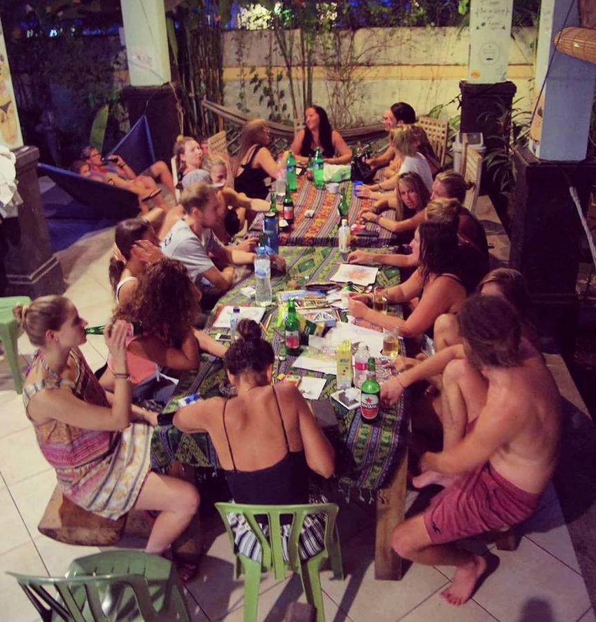 Canggu Surf Hostel المظهر الخارجي الصورة