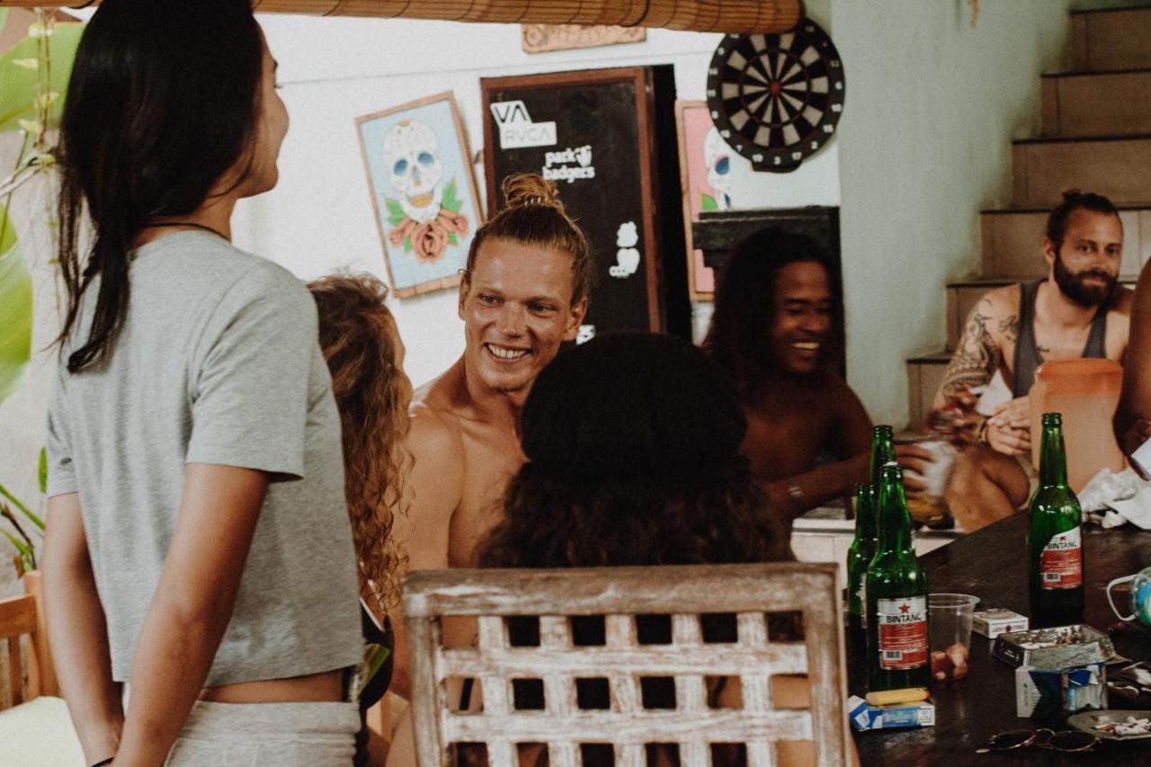 Canggu Surf Hostel المظهر الخارجي الصورة