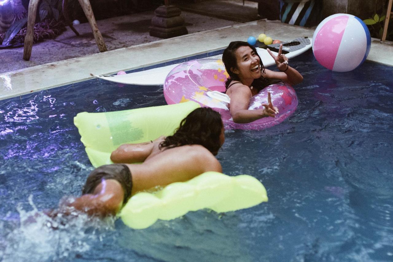 Canggu Surf Hostel المظهر الخارجي الصورة